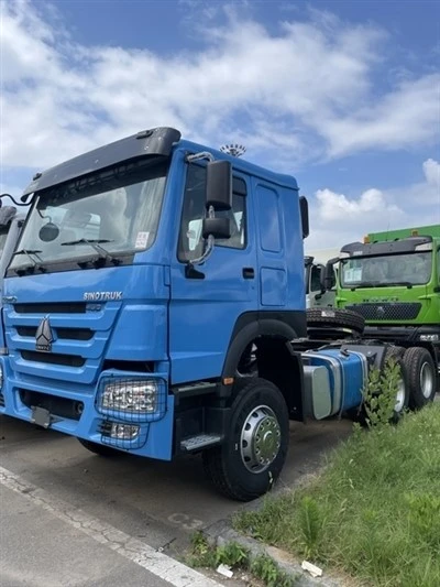 SINOTRUK HOWO 430HP 6x4 長距離輸送用大型トラクター トラック-