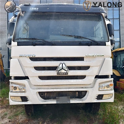 Sinotruk HOWO 6x4 ダンプ トラック建設用 371HP ダンプカー